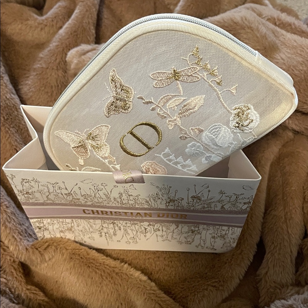 Dior Butterfly Makeup bag - Picture 3 of 6